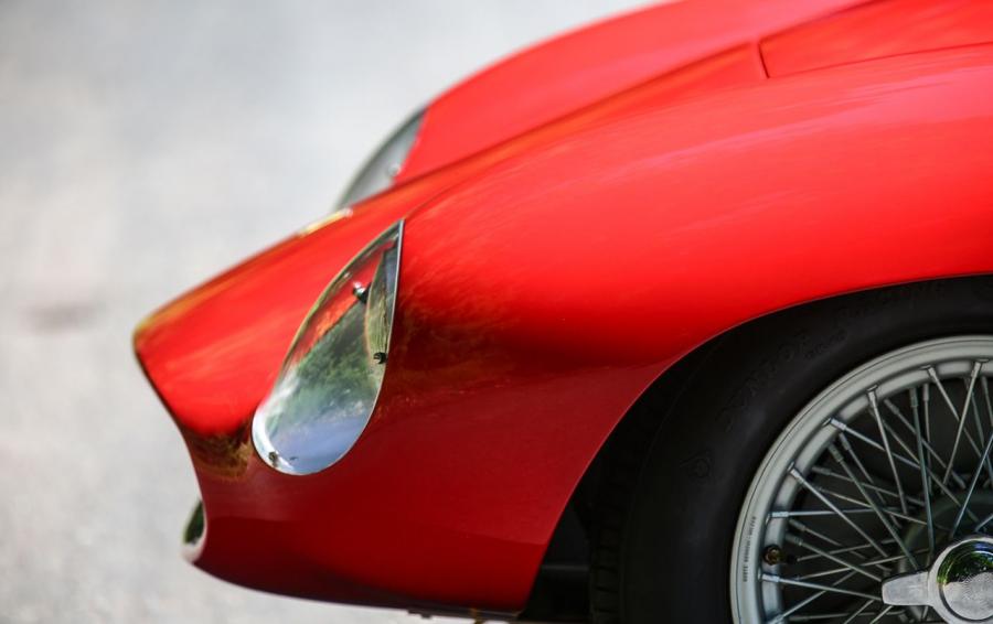 Детали экстерьера Ferrari 500 Mondial Scaglietti Spyder (Series I) 1954 года  (фото 15 из 23)